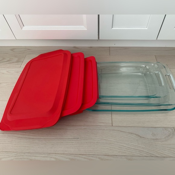 Pyrex Bundle - 6 Items: 2qt, 3qt & 4.8qt Glass Dish With Red Lid Made in the USA - Picture 4 of 7